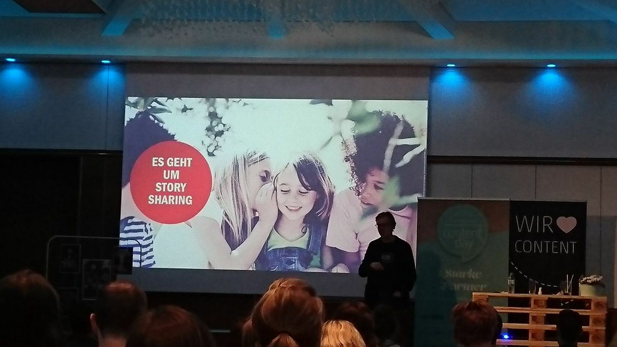 VerVieVasVideos's tweet photo. "Wir müssen unsere Geschichten teilen - nicht nur erzählen!"@TheStoryDude #contentday #contentday2017 #storysharing https://t.co/XaAuJUli76