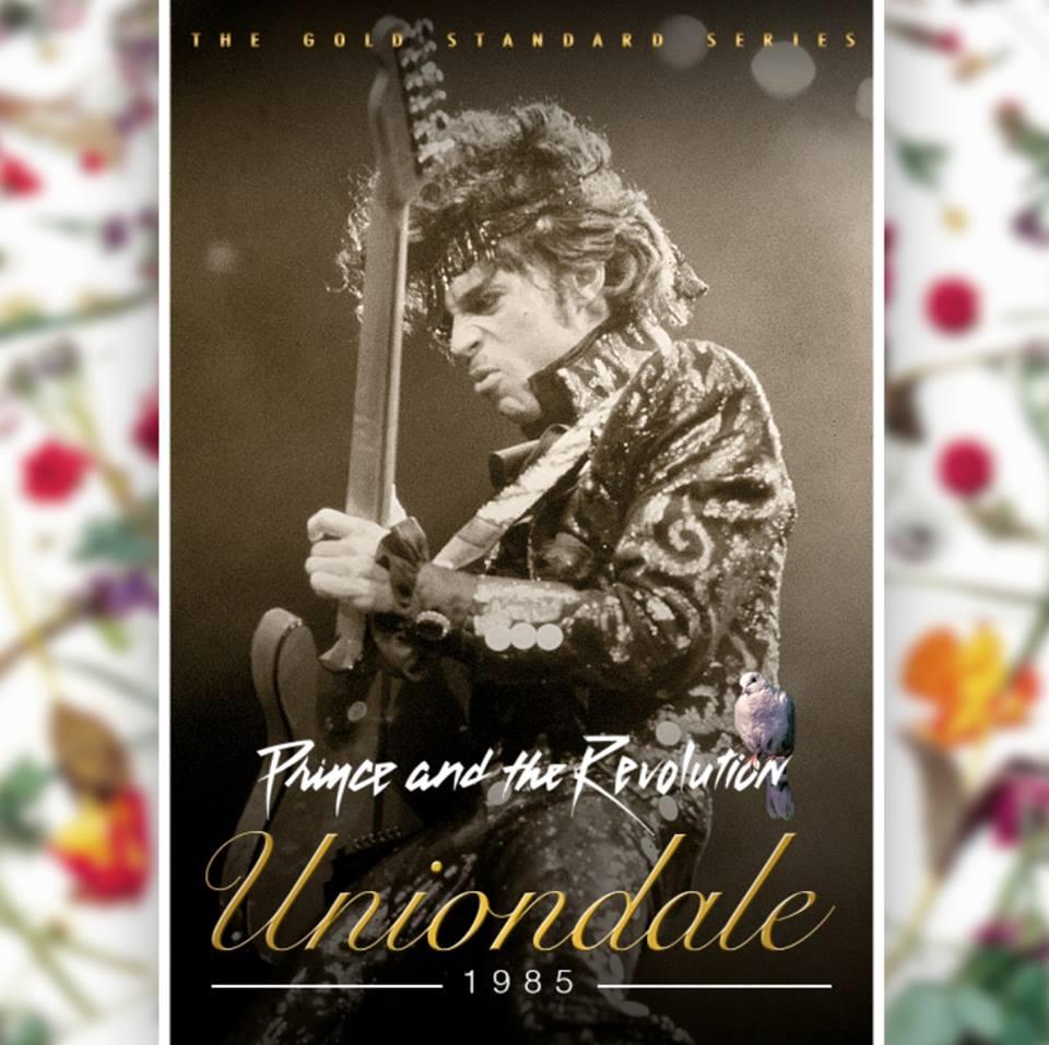 funk4dayz's tweet photo. The opening "17 Days" is too funky!!! What a show!!!! #nowplaying #bootz4dayz #not4sale #free4fans #soundboard https://t.co/uMFDzSzc3i