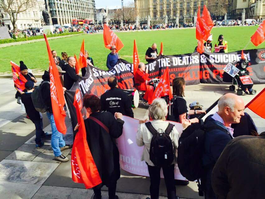 BenClaimant's tweet photo. The strength of feeling against sanctions and the personal stories of those taking part is sobering and thought provoking #no2sanctions https://t.co/zESVHgmvLj
