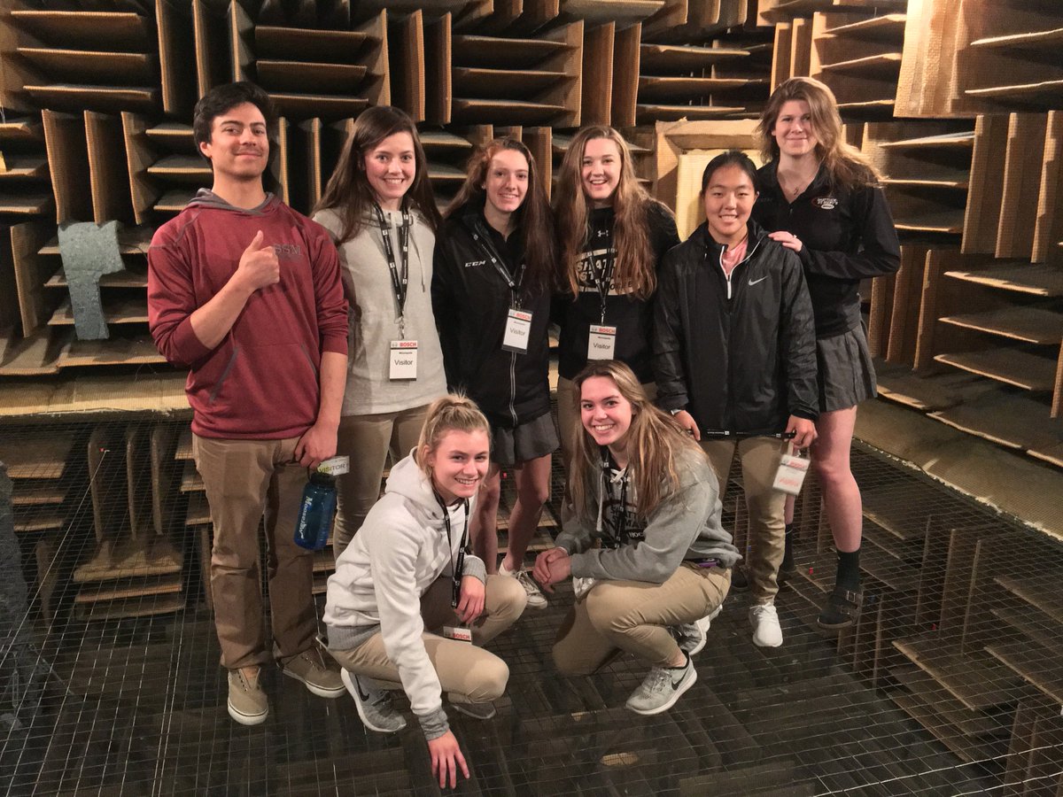shattuckstmarys's tweet photo. Students recently visited @Electro_Voice, for an immersive learning session and tour! Read more @ https://t.co/KzWobv3dCb @ScholarShiftSSM https://t.co/zJQN9oBejJ