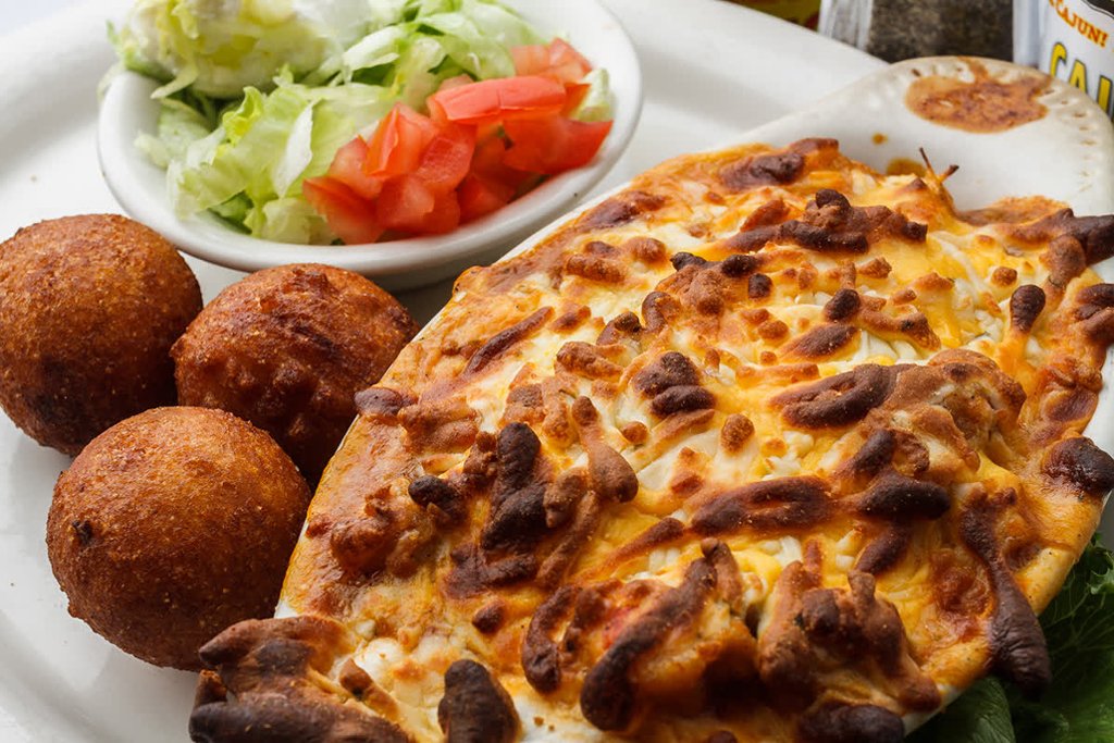 The weather is looking pretty questionable today, so order your favorites on Waitr! qoo.ly/ef25f