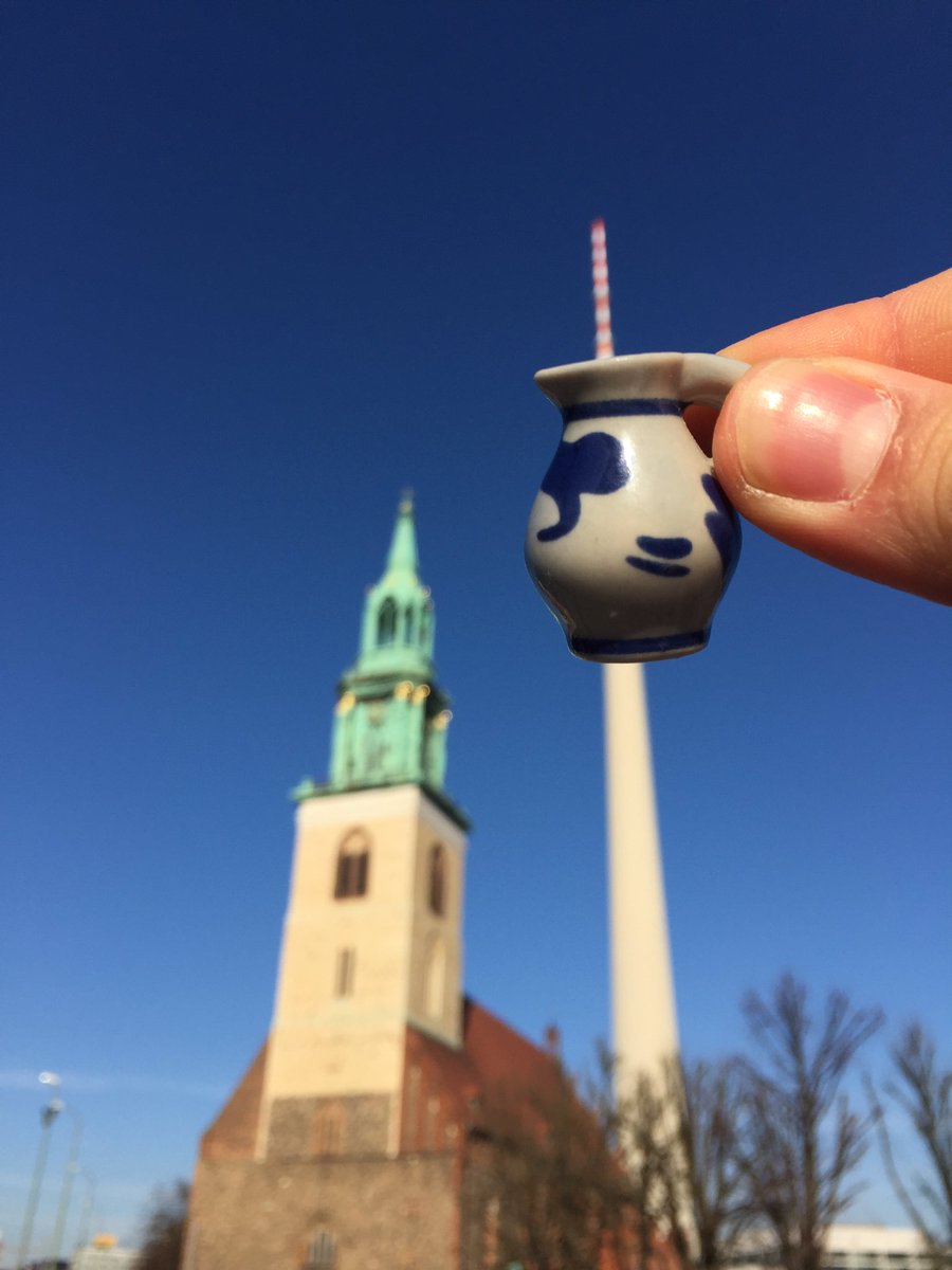 MoritzAMueller's tweet photo. Wir haben eine tolle #Berlin-Fahrt hinter uns! Danke allen Mitreisenden, @nouripour und @matthiasmuenz! @BembelOnTour #BembelOnTour https://t.co/qZglpPWwRp