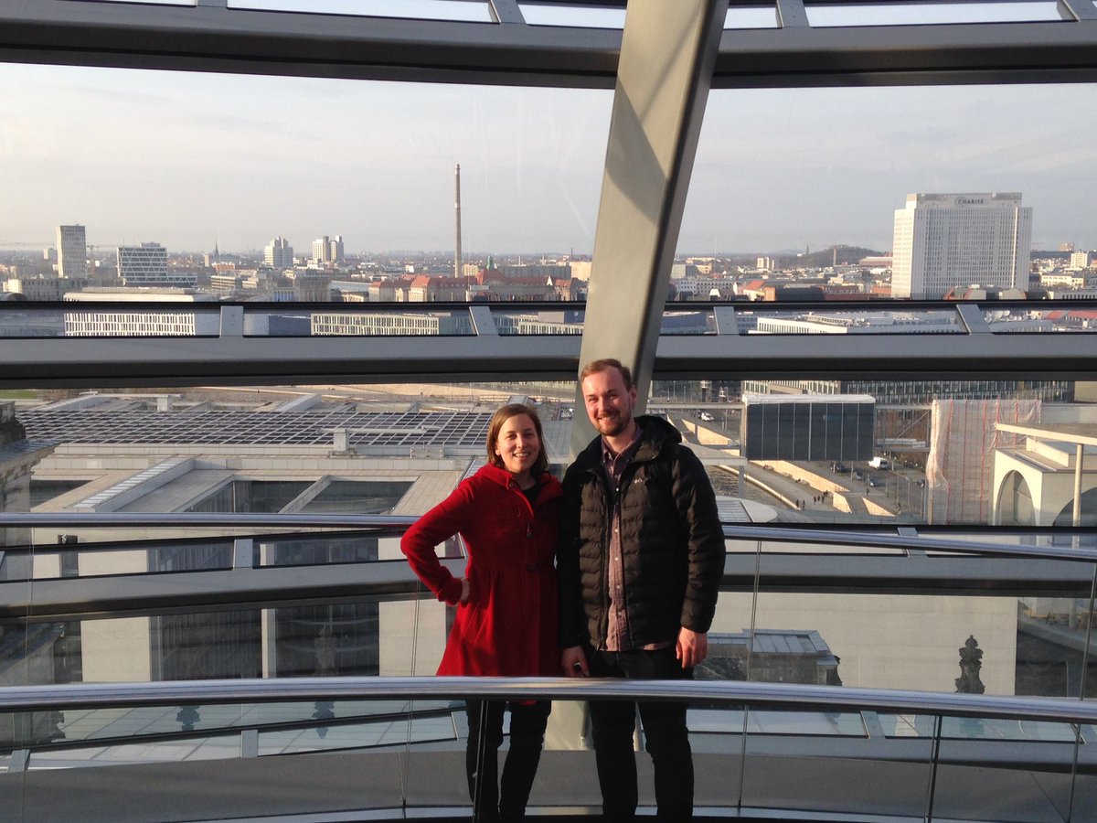 Nach spannender Debatte mit vollem Haus über gleichen #Lohn für gleiche #Arbeit 🏛💰💶 ✊🏻ab in die Kuppel #LandBundTour