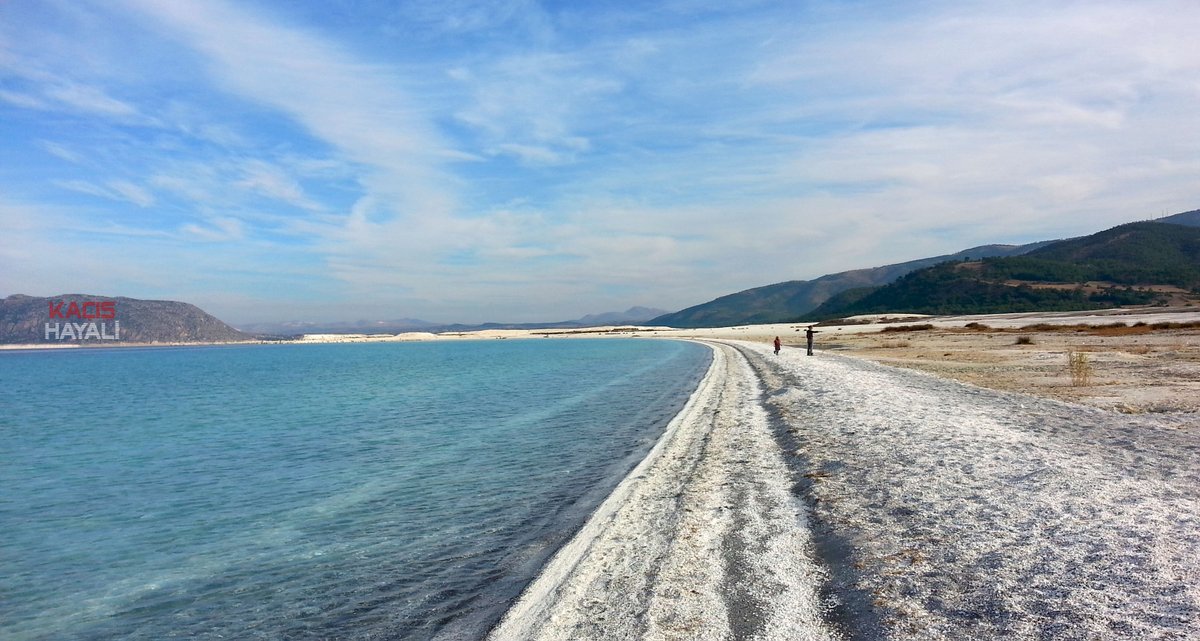 kacishayali's tweet photo. Salda Gölü'ne kampa gelen ziyaretçiler dışında,farklı ülkelerden gelen turistlerde oluyor. https://t.co/tsgdx3dGYP #travel #seyahat #gezi 🇹🇷 https://t.co/pI8t8MXjTh