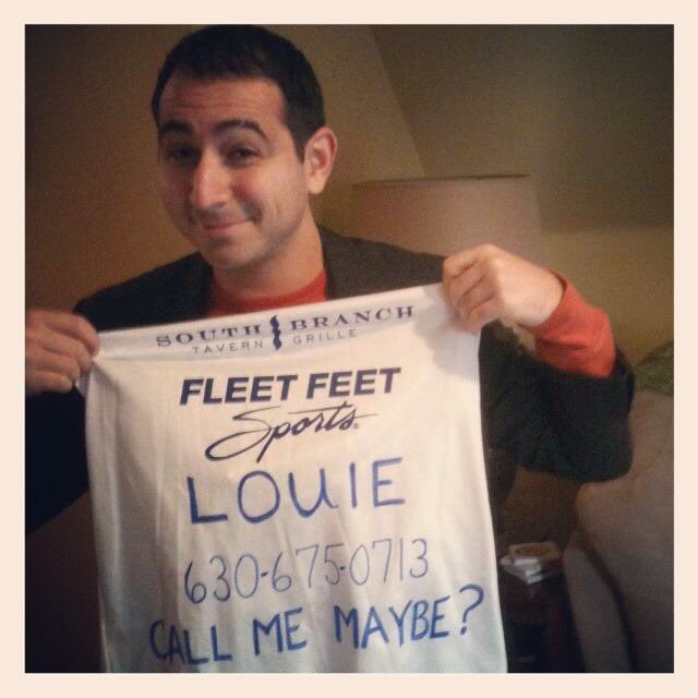 TeamOneStepCamp's tweet image. This is what happens when you let friends decorate your Marathon singlet w/out supervision! This picture will never get old! @ChiMarathon