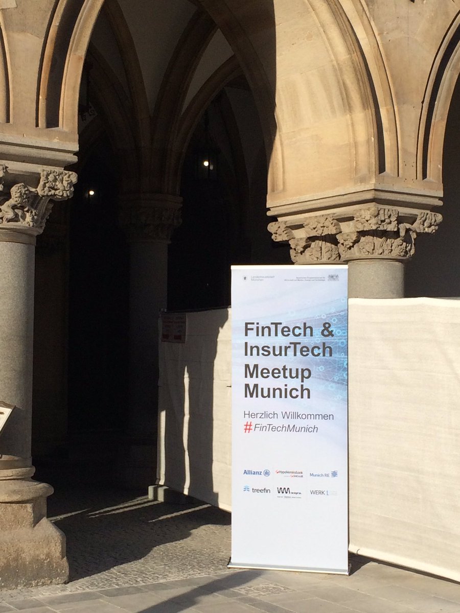 nadjahirsch's tweet photo. Wieder mal im Münchner Rathaus - dieses Mal nicht als Stadträtin, sondern bei #FintechMunich https://t.co/QY5iSEgqcA