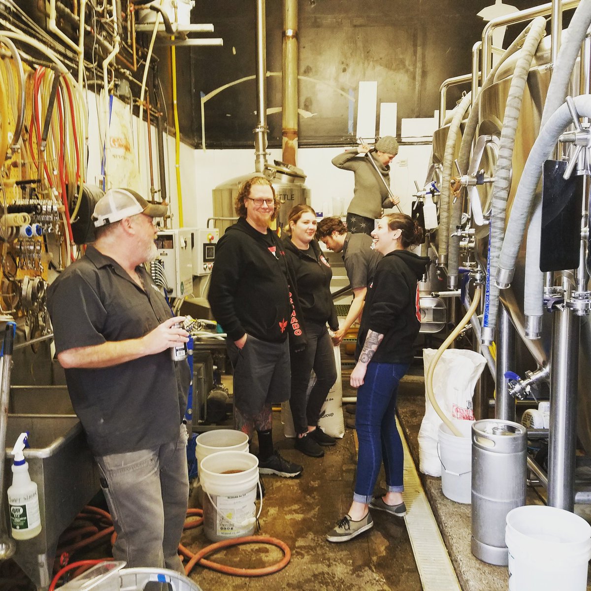 Brewing the old 48 <a href="/nakedcitybeer/">nakedcitybeer</a> for <a href="/ToronadoN/">Toronado Seattle</a> chocogazim. #sbw9