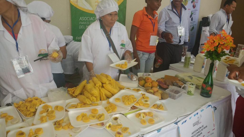 Interucn's tweet photo. @PROMODIQUE  @Interucn Emprendimientos de Transformación. Encuentro ciudadano y Feria Agroalimentaria SEMBRANDO PAZ https://t.co/TgHsuED9XR