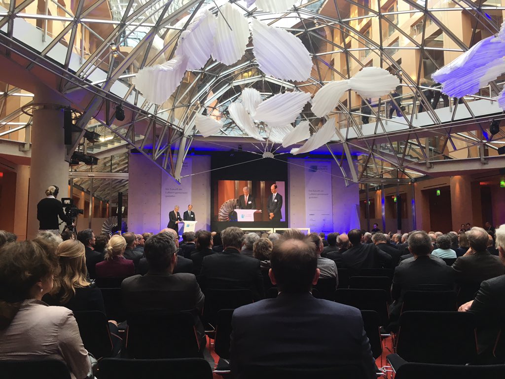 Mit Drohnen die Herausforderung der Digitalisierung unterstützen und gemeinsam die Luftfahrt gestalten! #luftfahrt2017  #bvzd #procopter