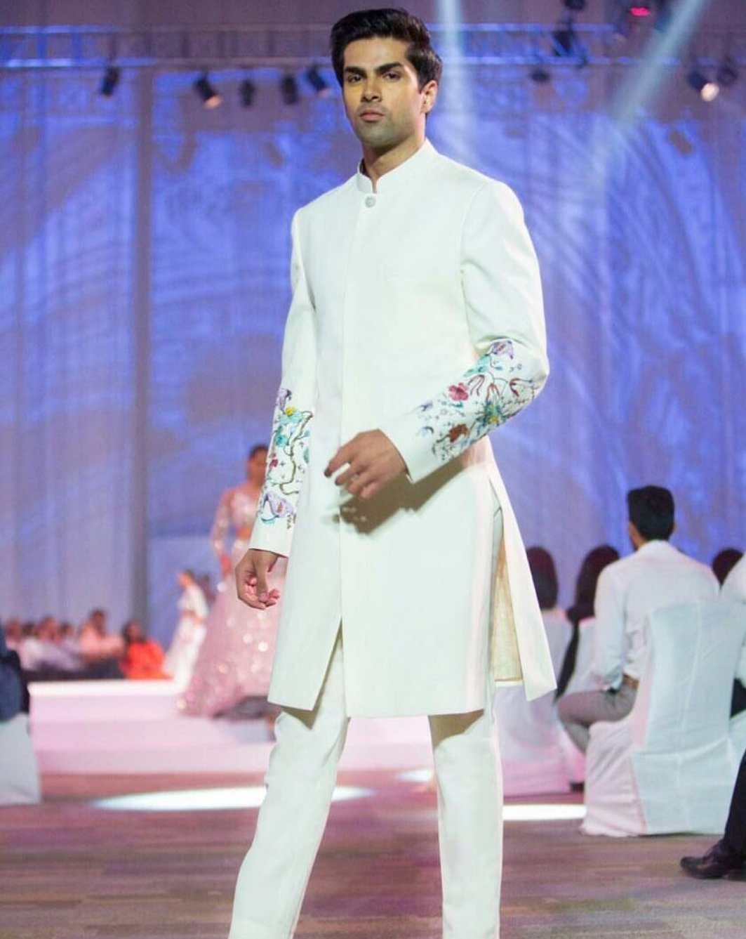 Manish malhotra store sherwani collection 2017
