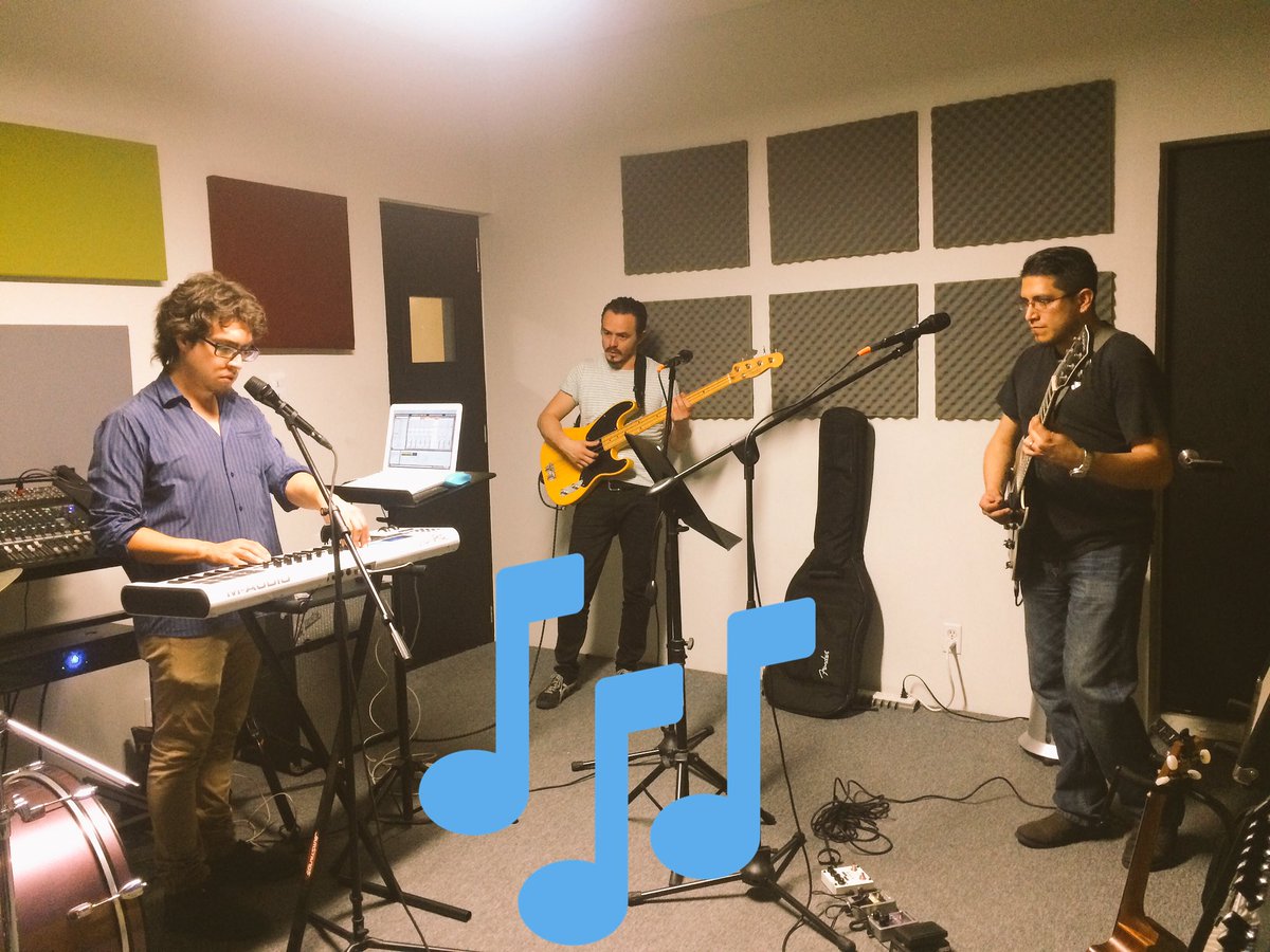 ernenek_musica's tweet photo. Una tarde de primavera, unos viajeros (musicales)... https://t.co/KjEBrP4tAU