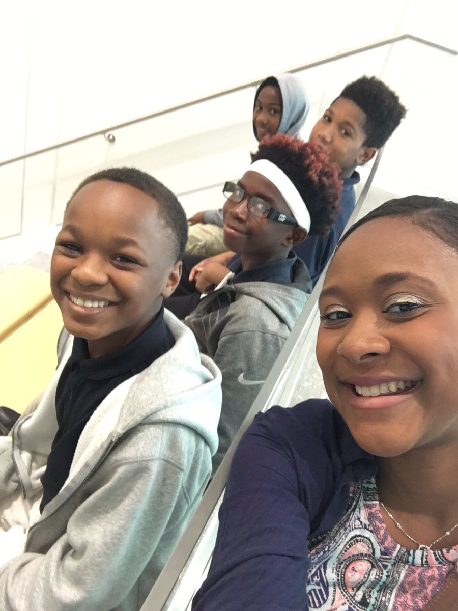 Mzzz_Blake's tweet photo. #floridapolytechnic field trip !! #teachwithtech @vnfamu @Grecoms @hcpsMSLangArts @grecolibrary @GrecoSTEM https://t.co/AhqxfcT4F1