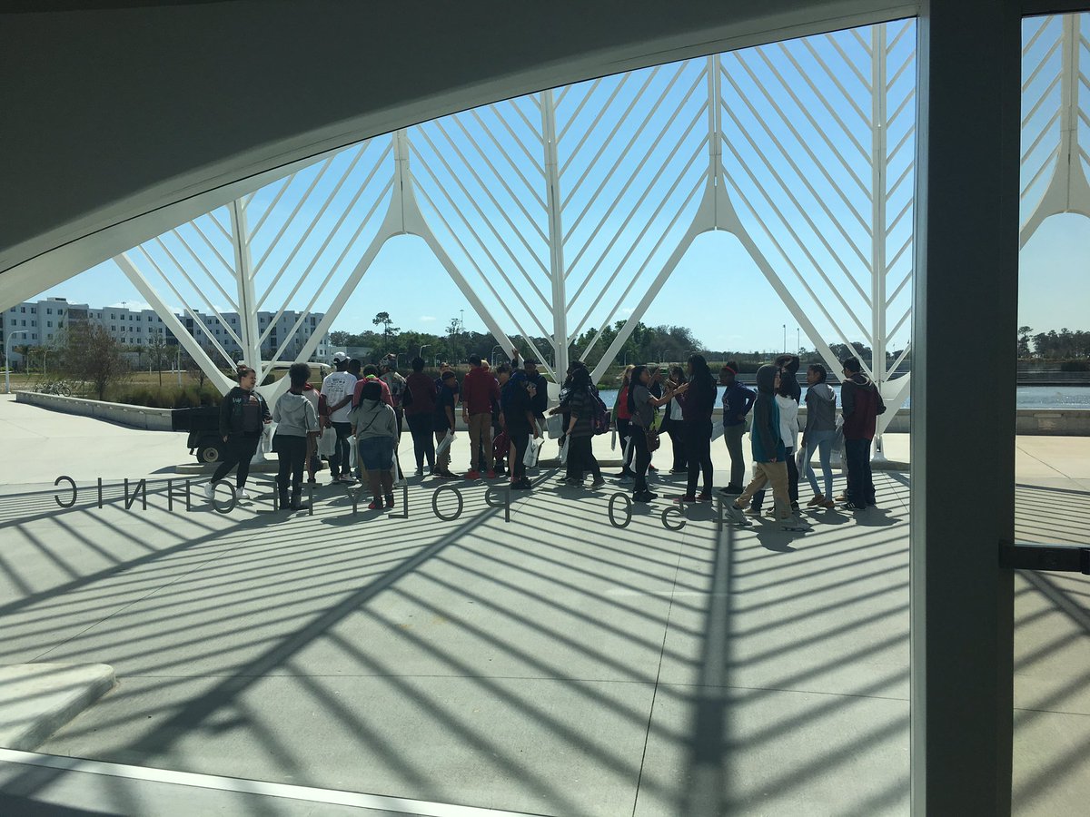 Mzzz_Blake's tweet photo. #floridapolytechnic field trip!!! Kids loved it @Grecoms @grecolibrary @hcpsMSLangArts @GrecoSTEM @vnfamu https://t.co/uBpO9xsMAp