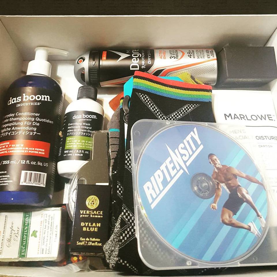 RippedNFit's tweet photo. The @MensHealthBox delivers the best products to help you be your best! Use code MHBOXMVP20 to receive 20% off your first box! #mhbox https://t.co/b2UbrmK30C
