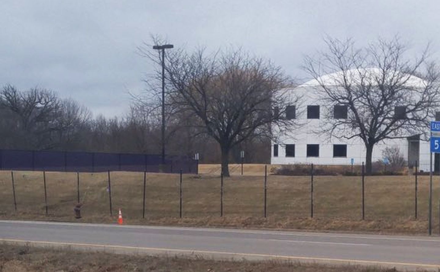 C8LjSH1VoAAkfCd?format=jpg&name=large