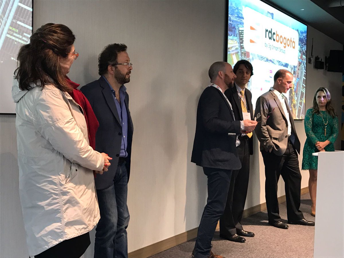 3goffice's tweet photo. #rdcBogotá Conclusiones #PaneldeCEOs Estamos en un momento de omnicanalidad en el ecosistema Retail. Es necesario estar en cambio constante https://t.co/ixR1vAYKKj