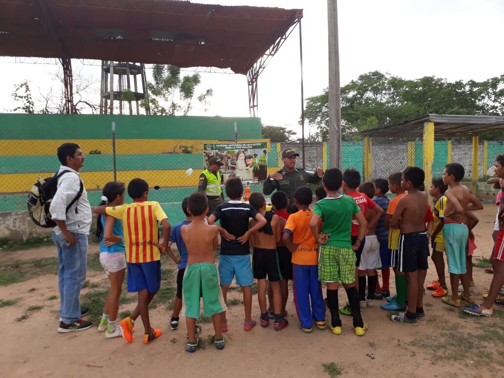alcaldiachima's tweet photo. @PoliciaDECOR
#EChima realizó Campaña Plan Desarme Infantil para Afianzar las Buenas Costumbres de Nuestros Niños y jóvenes del M/pio https://t.co/kRgB9q0Zn4