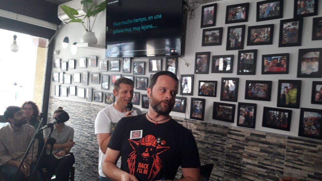 vivipgeo's tweet photo. @RinconDeWamba y Segun nos presentan #starwarsacademy en #innobartorrelodones @pdielencinar @innobaredu https://t.co/9jXNZjEaQY