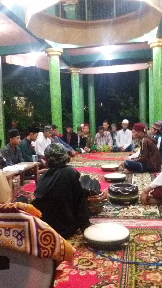 Neackragieldwe's tweet image. Acara rutinan setiap malam jum.at di ponpes AL asy'ary ceweng sendangrejo dander bojonegoro