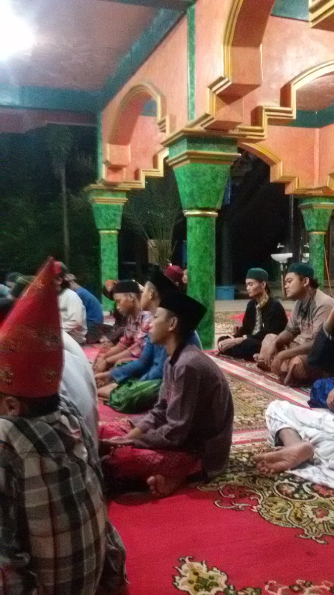 Neackragieldwe's tweet image. Acara rutinan setiap malam jum.at di ponpes AL asy'ary ceweng sendangrejo dander bojonegoro
