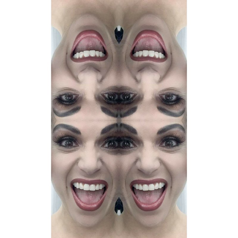 LanaParrilla's tweet photo. Mirror Mirror…… #silly https://t.co/nRLQOtDHWq