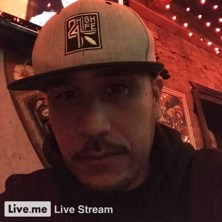 FerninMaria's tweet photo. 🙌 YASSS It's time for a great show 2HIGH4LIFE tv 🔞:Prank and share ? Who is in  https://t.co/p2n5kunMBX https://t.co/lfXQ5ModJF