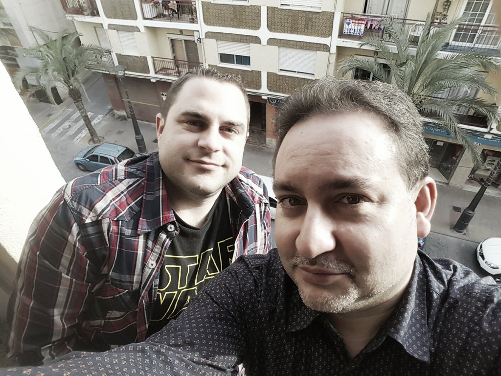 Aquí <a href="/palmerogonzalez/">Miguel</a> y un servidor aprovechando los intersticios laborales para perfilar otro salto al vacío de <a href="/endolinfa/">endolinfa CINE</a> 

Toca #terror