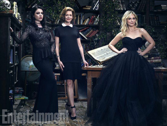 ConnortVS's tweet photo. Possibly the best part of the Buffy Reunion is seeing @theksutherland with @SarahMGellar and @RealMichelleT again! #Family https://t.co/ntE4kWhf9m