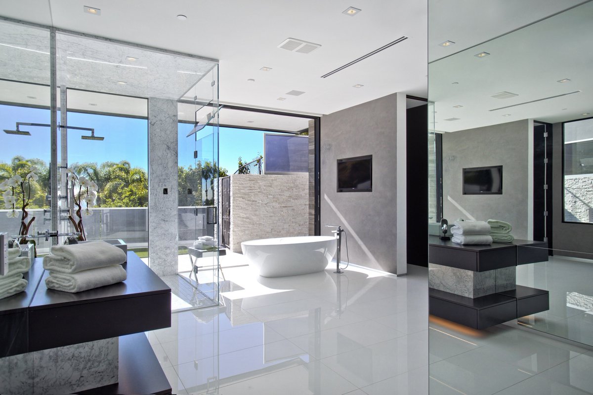 CandCPartners's tweet image. Bath with a view! When it's time to relax... #luxurybath #bathroominspiration #bathroomremodel #bathroomdesign #customhomes #architecture