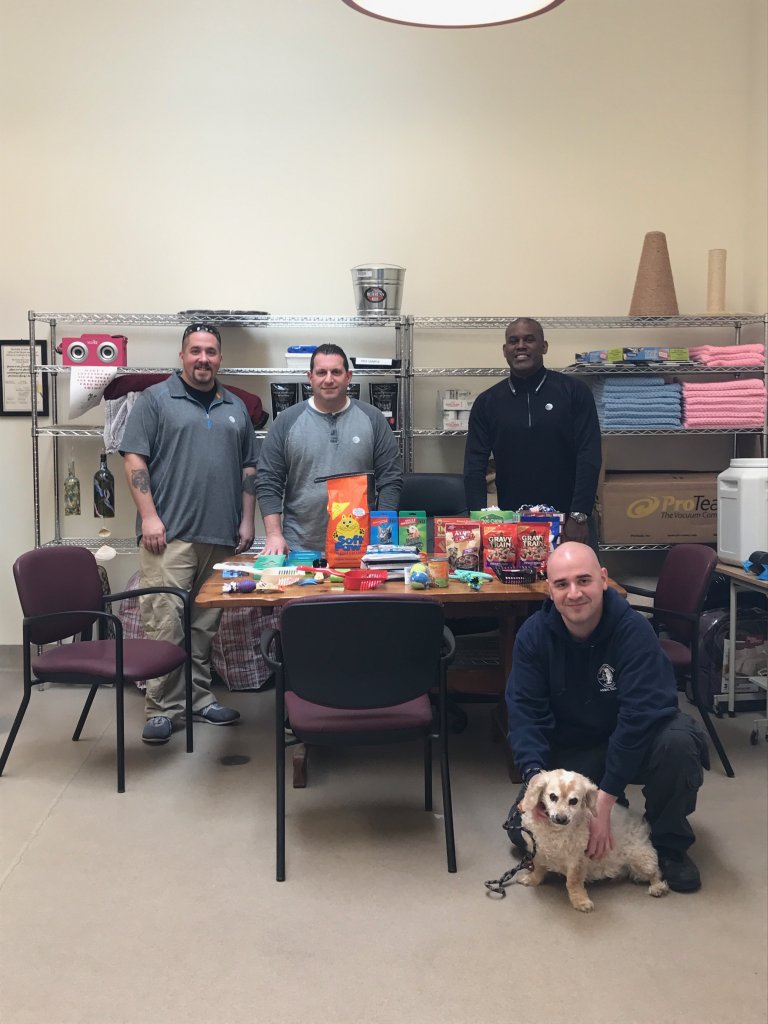 Darren Carter (@dctrallin) on Twitter photo TR team spending time and donating to the Toms River Animal Shelter! <a href="/gonty_13/">Bryan Gonterman</a> <a href="/JR_woodier/">Robert Woodier Jr</a> <a href="/WeisselbergM/">MW Diamond Club</a> #Randonactsofkindness #NYNJ TR team spending time and donating to the Toms River Animal Shelter! <a href="/gonty_13/">Bryan Gonterman</a> <a href="/JR_woodier/">Robert Woodier Jr</a> <a href="/WeisselbergM/">MW Diamond Club</a> #Randonactsofkindness #NYNJ