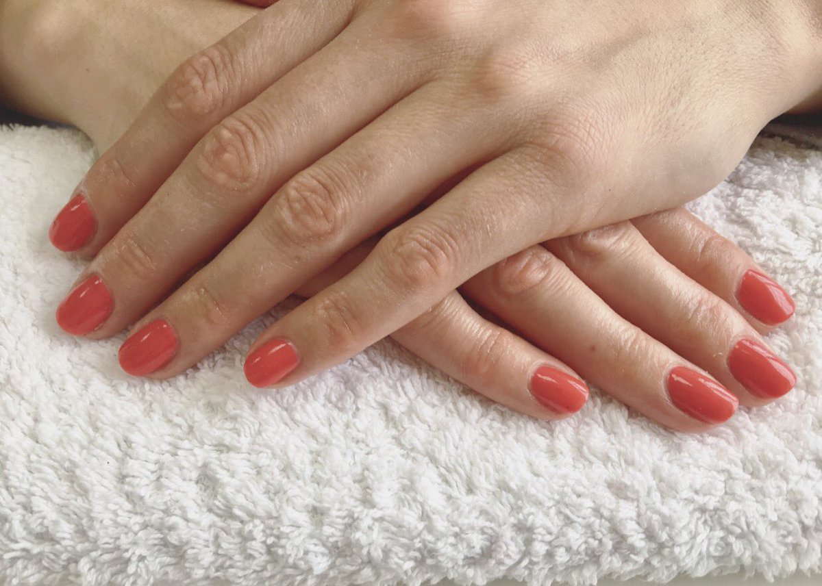 Pure_Oakham's tweet photo. Thanks for the little mention in @rutlandliving this month... Shellac Queens! #rutland #beauty #nailbar https://t.co/QJZRKjJqmM