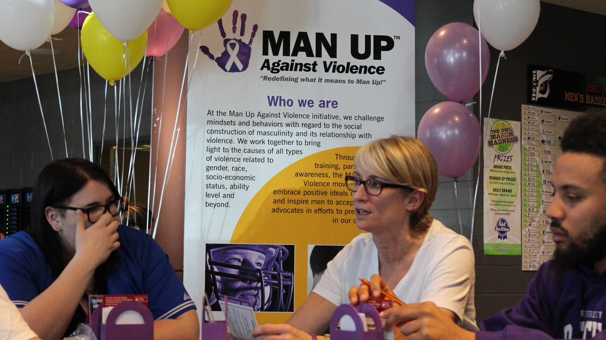 VICE's tweet image. I braved talking to the people behind a university’s “masculinity confession booth”: bit.ly/2olXqWu