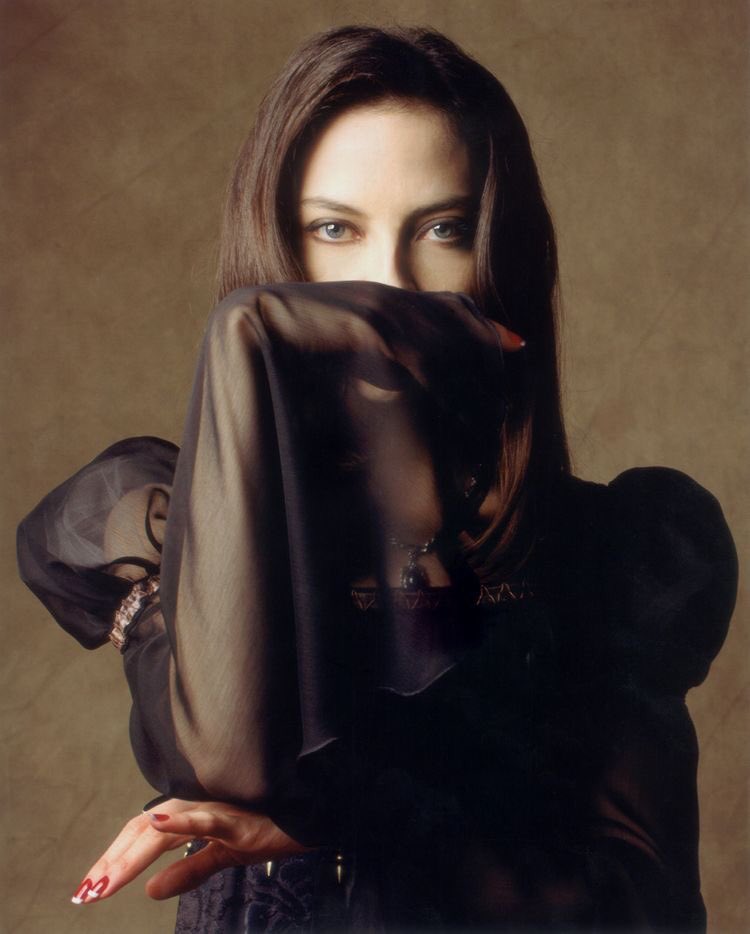 Happy birthday Juliet Landau! 