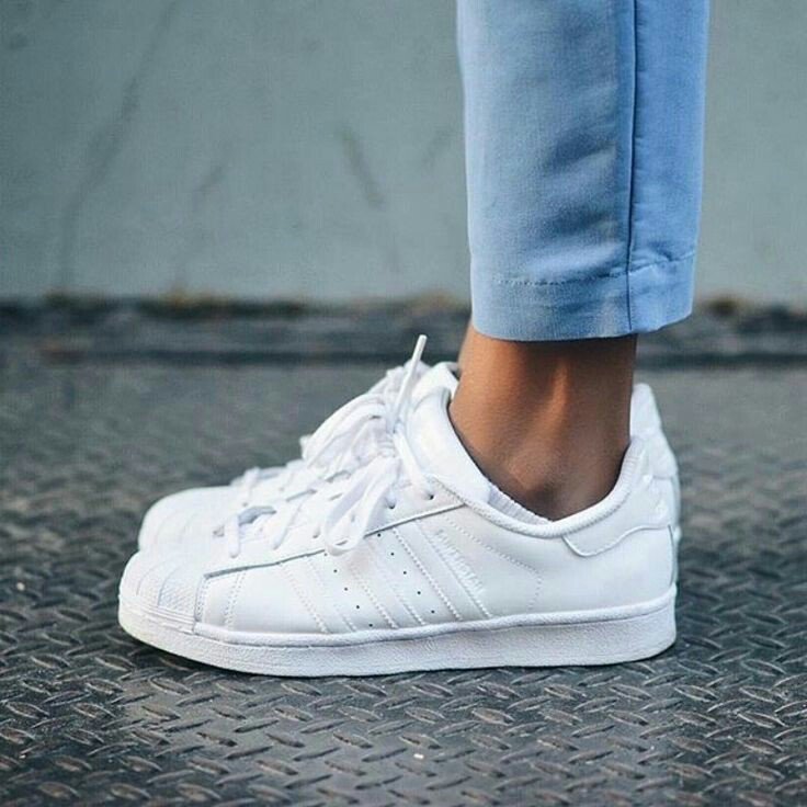 PendeResentida's tweet photo. Me tienen enamorada, quiero todas 😍👟💣💞 https://t.co/NEcolAGX1s