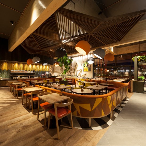 TitanSolarCo's tweet photo. #awesome to see  #companies like Nando's help the #environment
Nando's just #opened an all #Eco #restaurant in #Cambridge!

PC: Nando’s https://t.co/EB6WmeeBYy