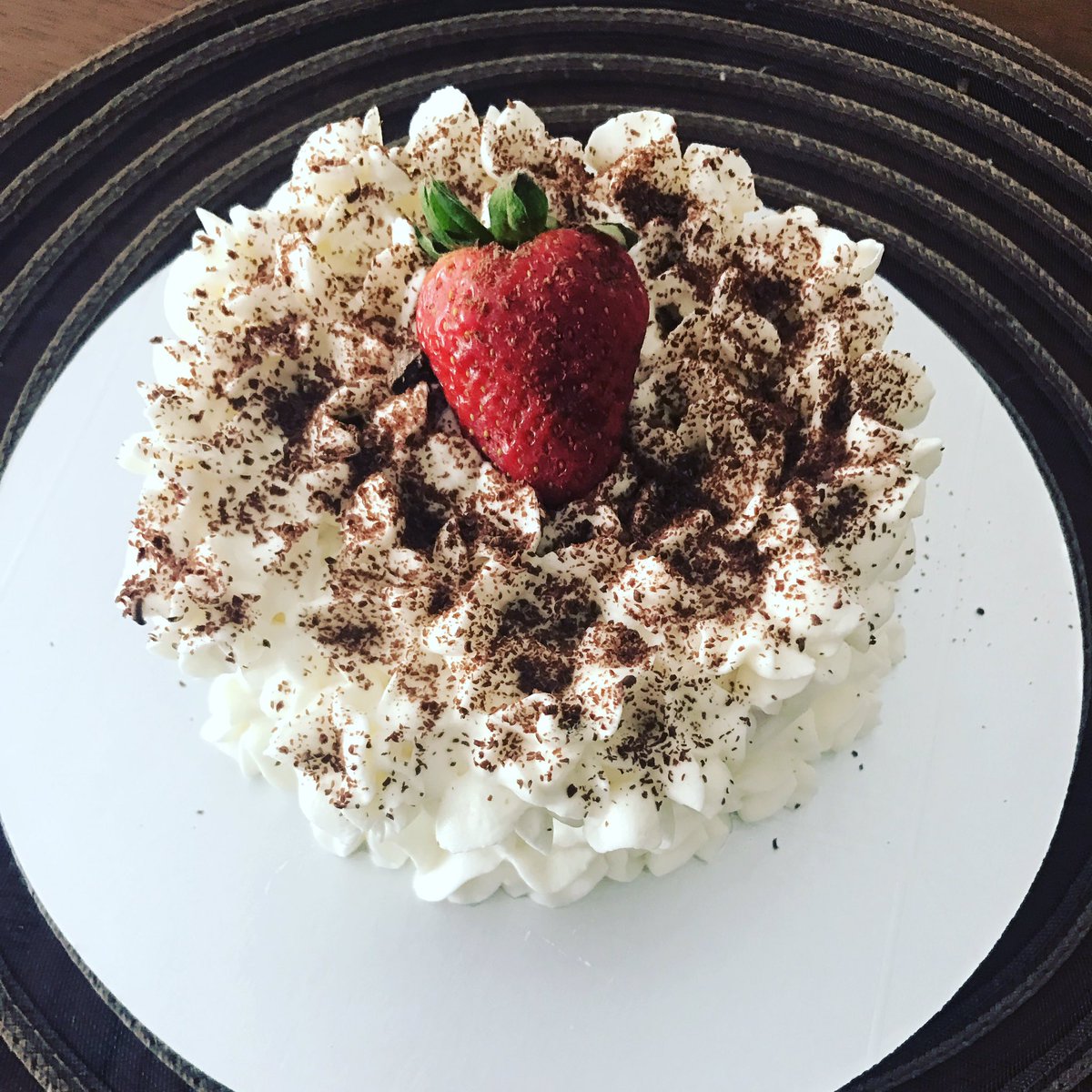 kushamama's tweet photo. Mini Pastelito de tres leches! https://t.co/9lffG6sJUu