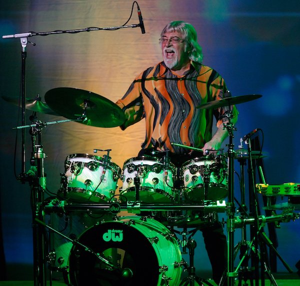 Happy Birthday to drummer Graeme Edge! Keep on rocking  