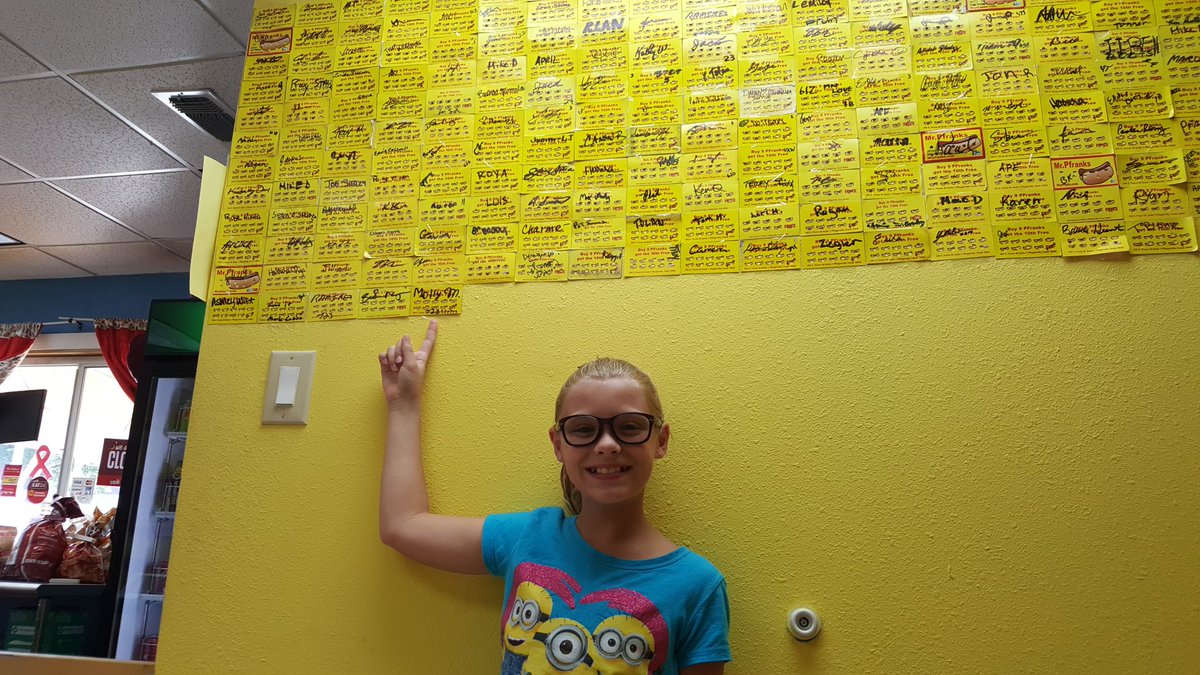 Mr_Pfranks's tweet photo. Miss Molly #rocking card number 725! #pf #buy9getthe10thfree where do you fit on the #wallofwinners? #hotdogs4life https://t.co/QEpXuhffYz