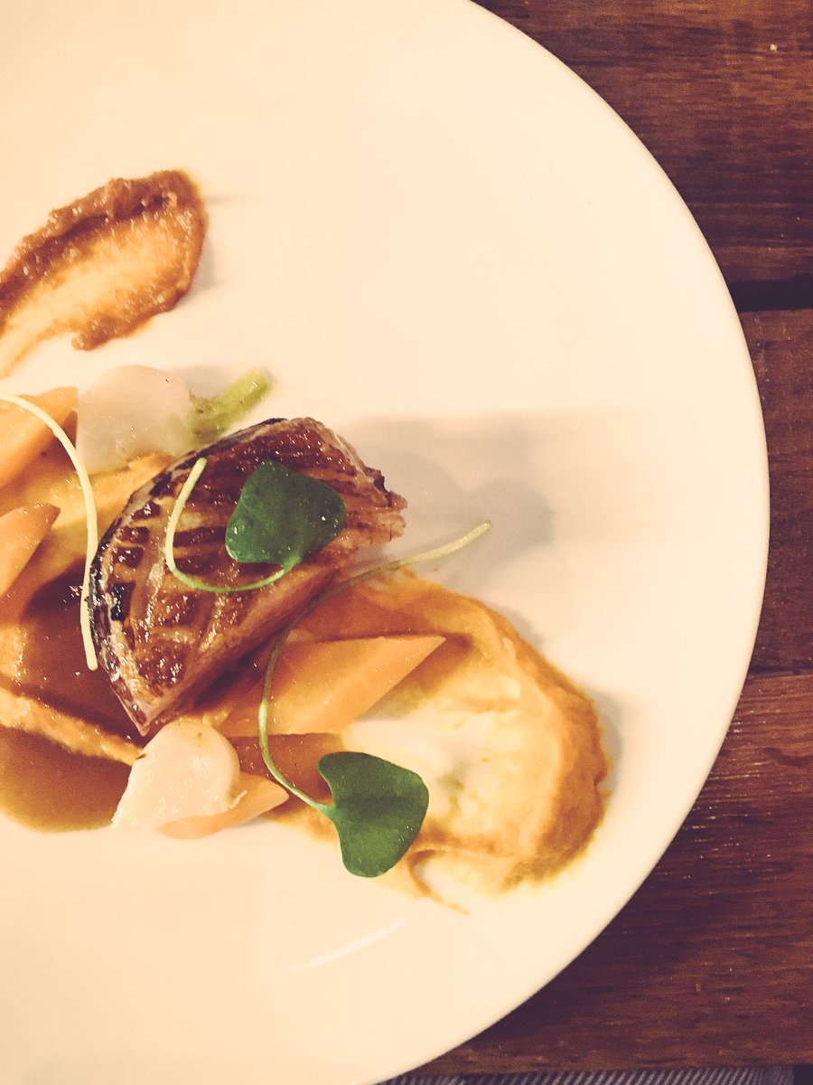 Aurelie's tweet image. What a great diner with @pierresang 🙏🌼🌸🌺😋 #blindtesting