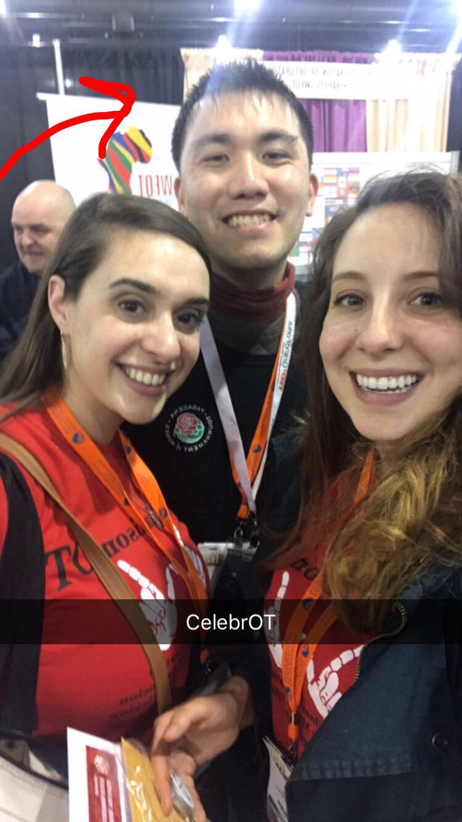 ChloeShmays's tweet photo. @BillWongOT so great to meet you! #AOTA17 #OTCentennial https://t.co/0cWBpocYQO