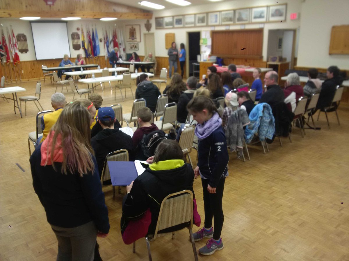 MtForestMirror's tweet image. Contestants and family for the Optimist Zone 6 Spelling Bee finals are at the #MountForest Legion - #DictionaryTime!