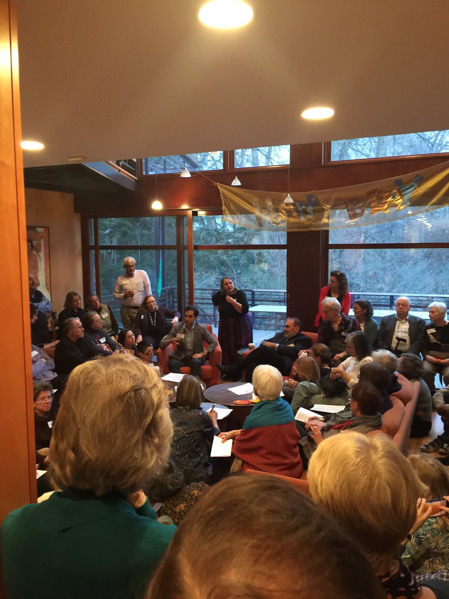 "We have an average of 13 groups in every congress. district in the country" <a href="/ezralevin/">Ezra Levin</a> on the <a href="/IndivisibleTeam/">Indivisible Guide ❌👑</a>