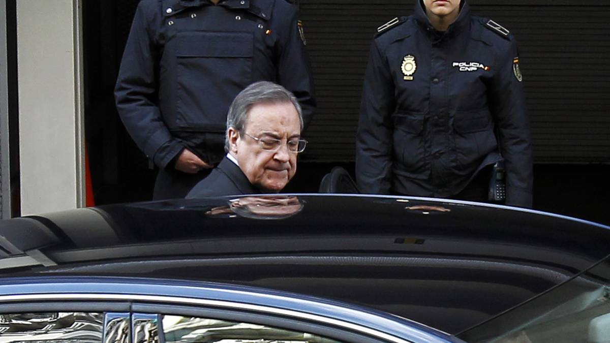 diarioas's tweet photo. Eldiario.es revela que Florentino creó una web desde la que, entre otras cosas, presionaba a Ancelotti https://t.co/9DFLy0hheW https://t.co/jfs7MOlS5q