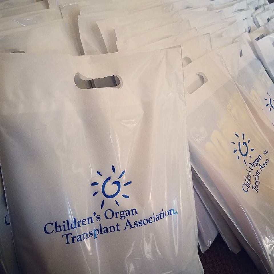transplantfams's tweet image. Our amazing goodie bags so graciously provided by @COTA_ORG . We're giddy about the event coming up Tuesday! bit.ly/2nEhXap