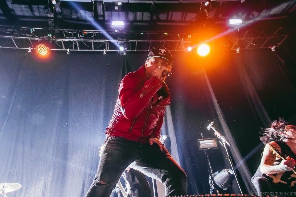 Asking Alexandria tweet media