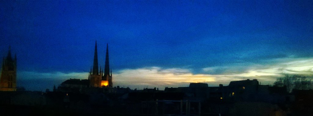 Moreguest's tweet photo. #bordeaux #apéro #rueMargaux #heurebleue #appartbordeaux https://t.co/NQxwuRvo9h