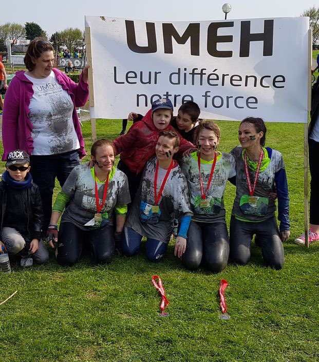 UMEHasso's tweet photo. WE DIT IT !!!!! Nous avons achevées le @DDayRace ENSEMBLE !!! @Handicap_fr @PhilippeCROIZON @flemans2016 @HI_france @idrissaberkane https://t.co/WSDnXJJiUv