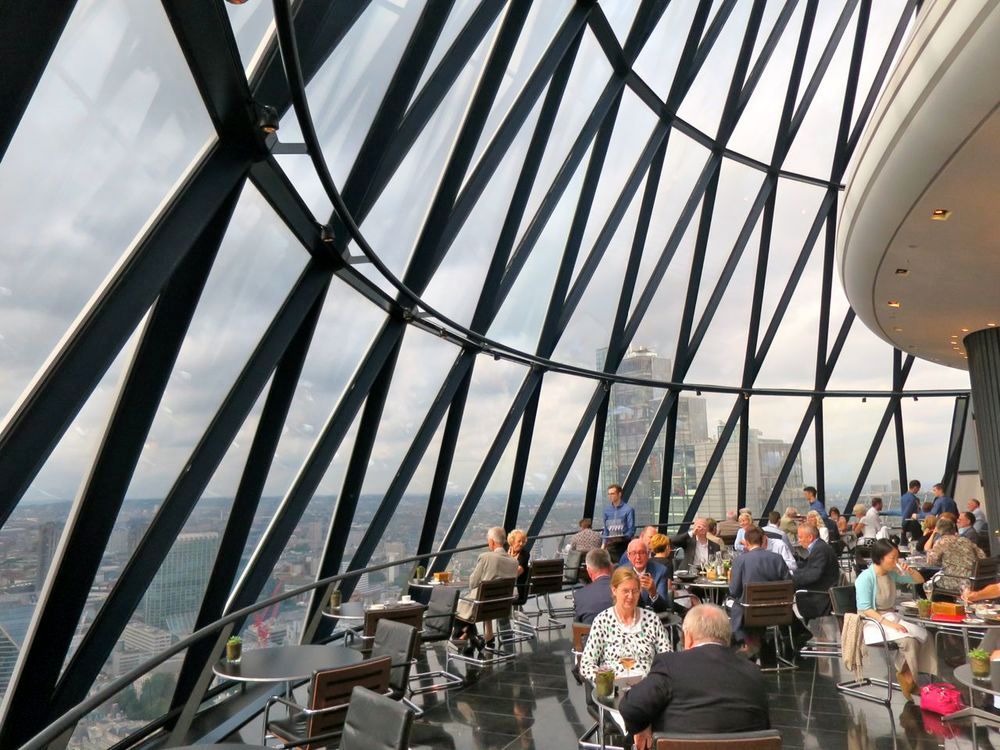 TheWhatNowBlog's tweet image. Tickle Your Tastebuds! City Views And Dining At Searcys In The Gherkin: buff.ly/2n0kgCQ #fdbloggers #lbloggers #lovelondon