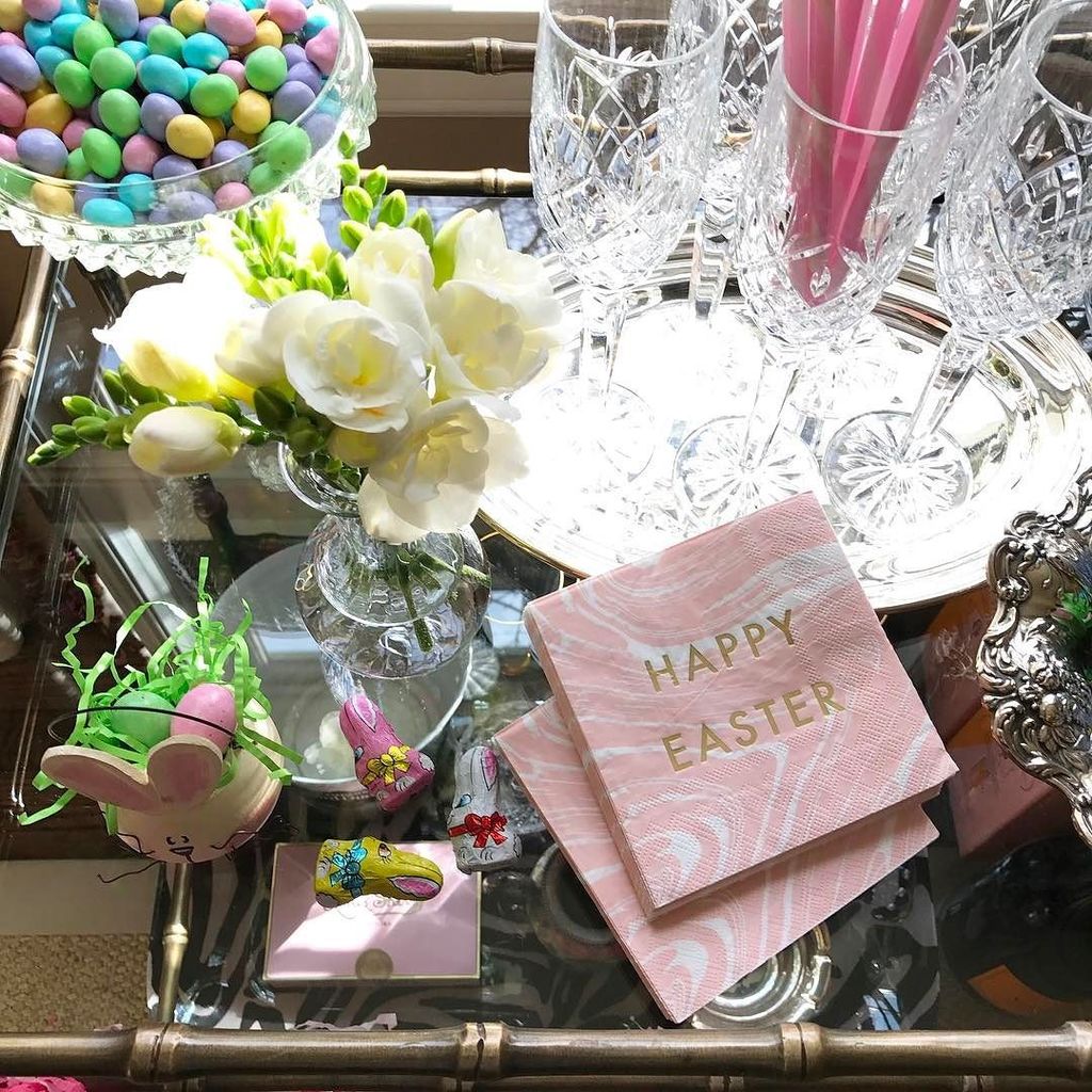 prettypink2lips's tweet photo. Bunnies on the bar cart!! The chocolate ones go really well with pink champagne! #barcart #eastersonitsway https://t.co/TEbxWjEqG7