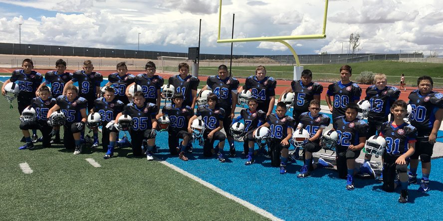 RuleYourCourt's tweet photo. Prepare your youth Football players for victory this season with these effective drills! https://t.co/L8gi3CBnEU #FootballDrills #CoachTips https://t.co/bWFFyDCACy